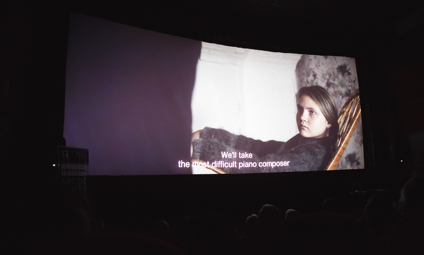 Показ фильма-открытия фестиваля Arctic Open — короткометражной ленты «Не для речки».